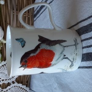 Roy Kirkham England GARDEN BIRDS 2004 Fine Bone China Cup 10 oz K.M. Hassall
